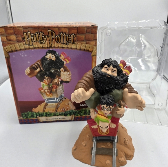 Harry Potter Sculpted Coin Bank Enesco Harry & Hagrid at Gringott's VTG Boxed - Picture 1 of 7